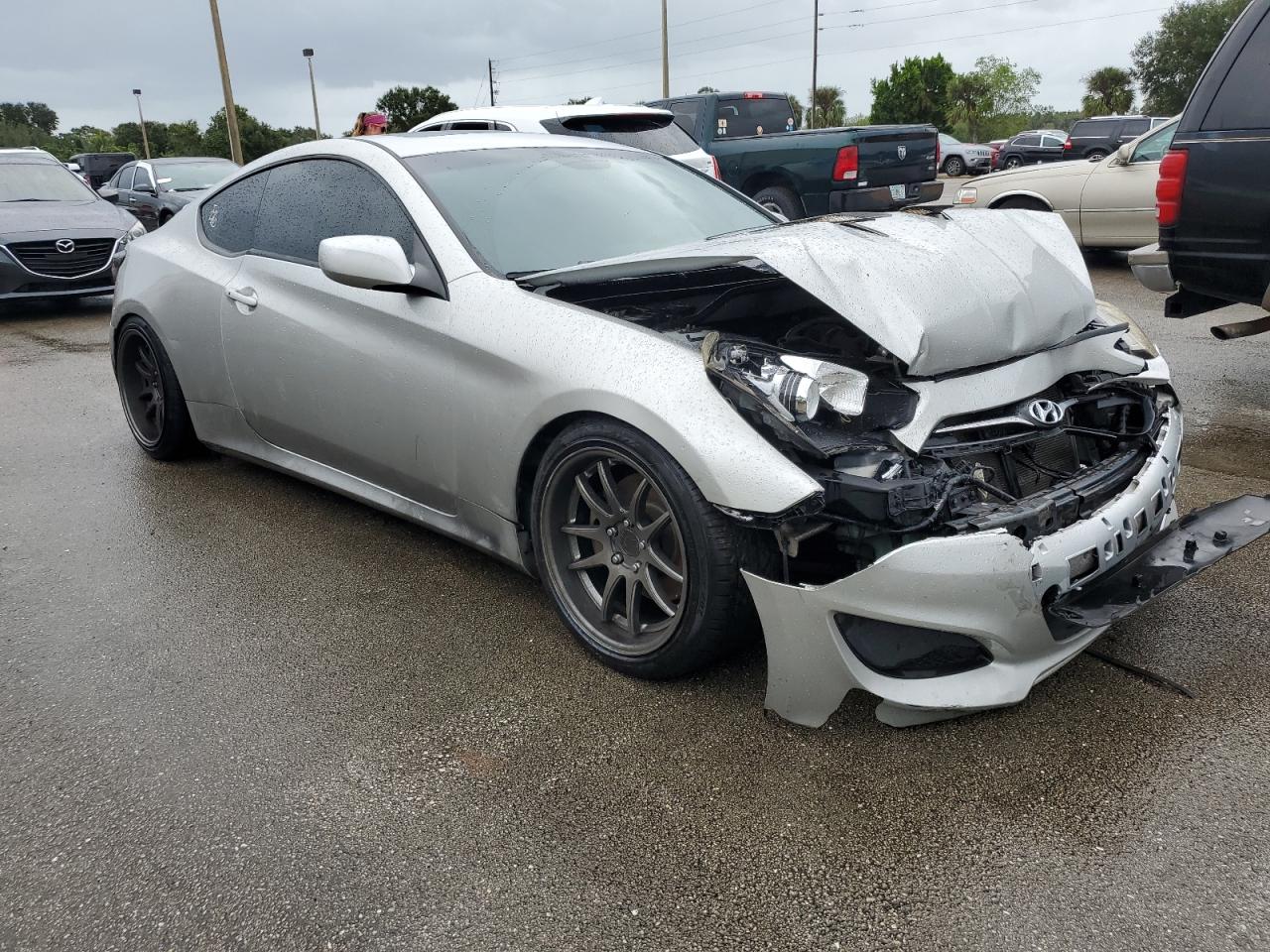 2013 Hyundai Genesis VIN KMHHT6KD4DU102098 Copart auction photo, front end / rear end damage thumbnail 4