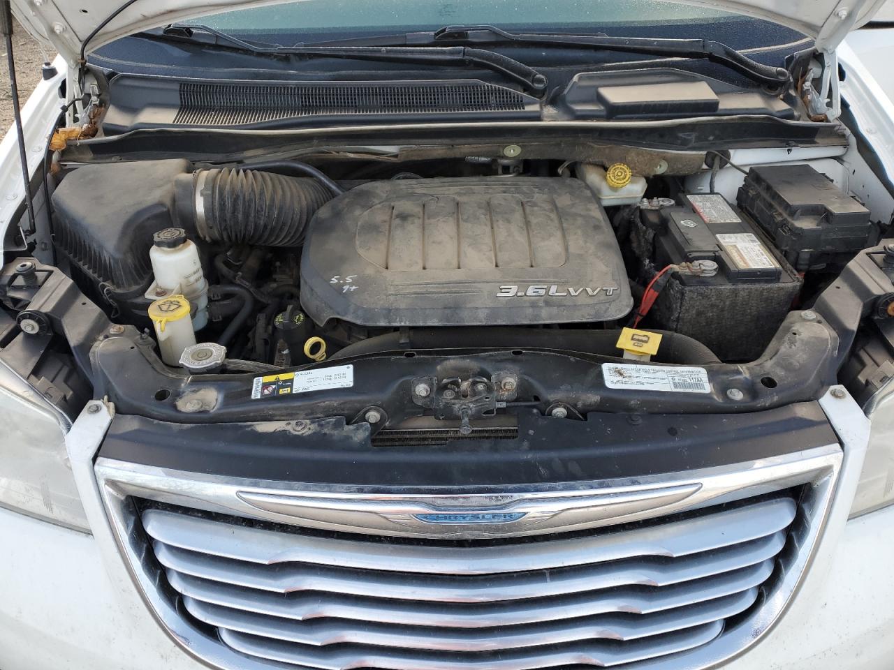 2015 Chrysler Town & Country VIN 2C4RC1BG6FR534522 Copart auction photo, rear end damage thumbnail 12