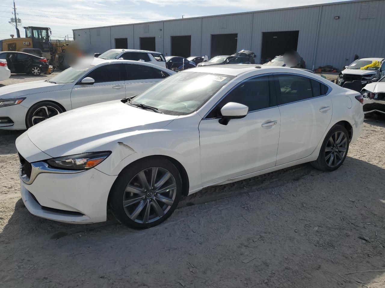 2018 Mazda 6 VIN JM1GL1VM6J1301570 - Copart auction photo