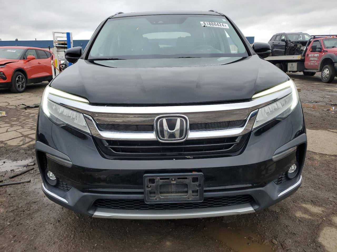 2019 Honda Pilot VIN 5FNYF6H00KB018575 Copart auction photo, side damage thumbnail 5