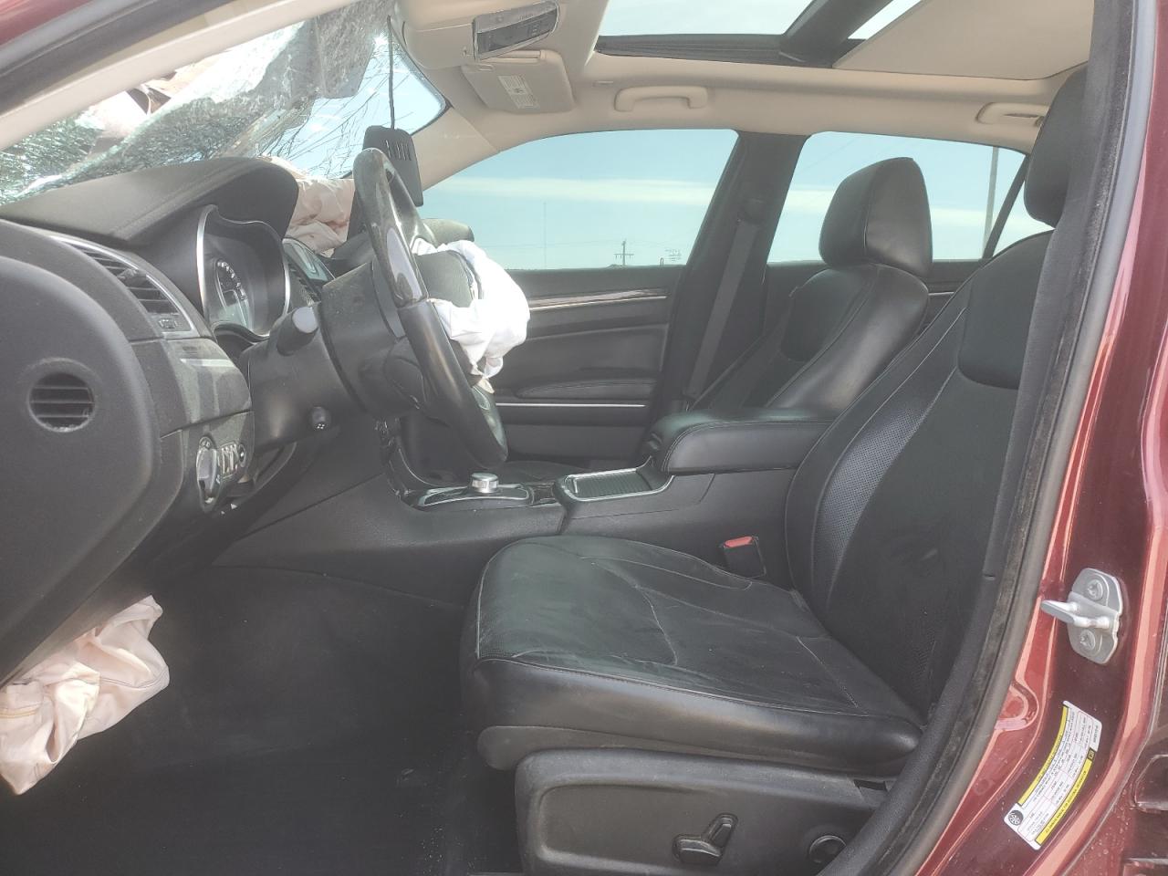 2019 Chrysler 300 VIN 2C3CCAEG9KH631316 Copart auction photo, front end damage thumbnail 7