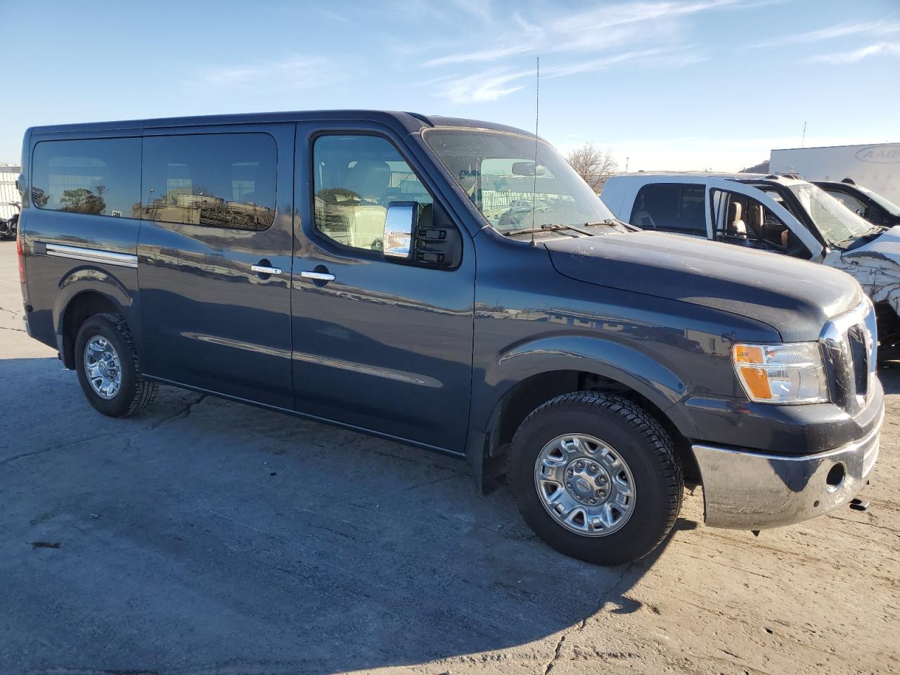 2016 Nissan NV VIN 5BZAF0AA8GN854824 Copart auction photo, top/roof / minor dent/scratches damage thumbnail 4