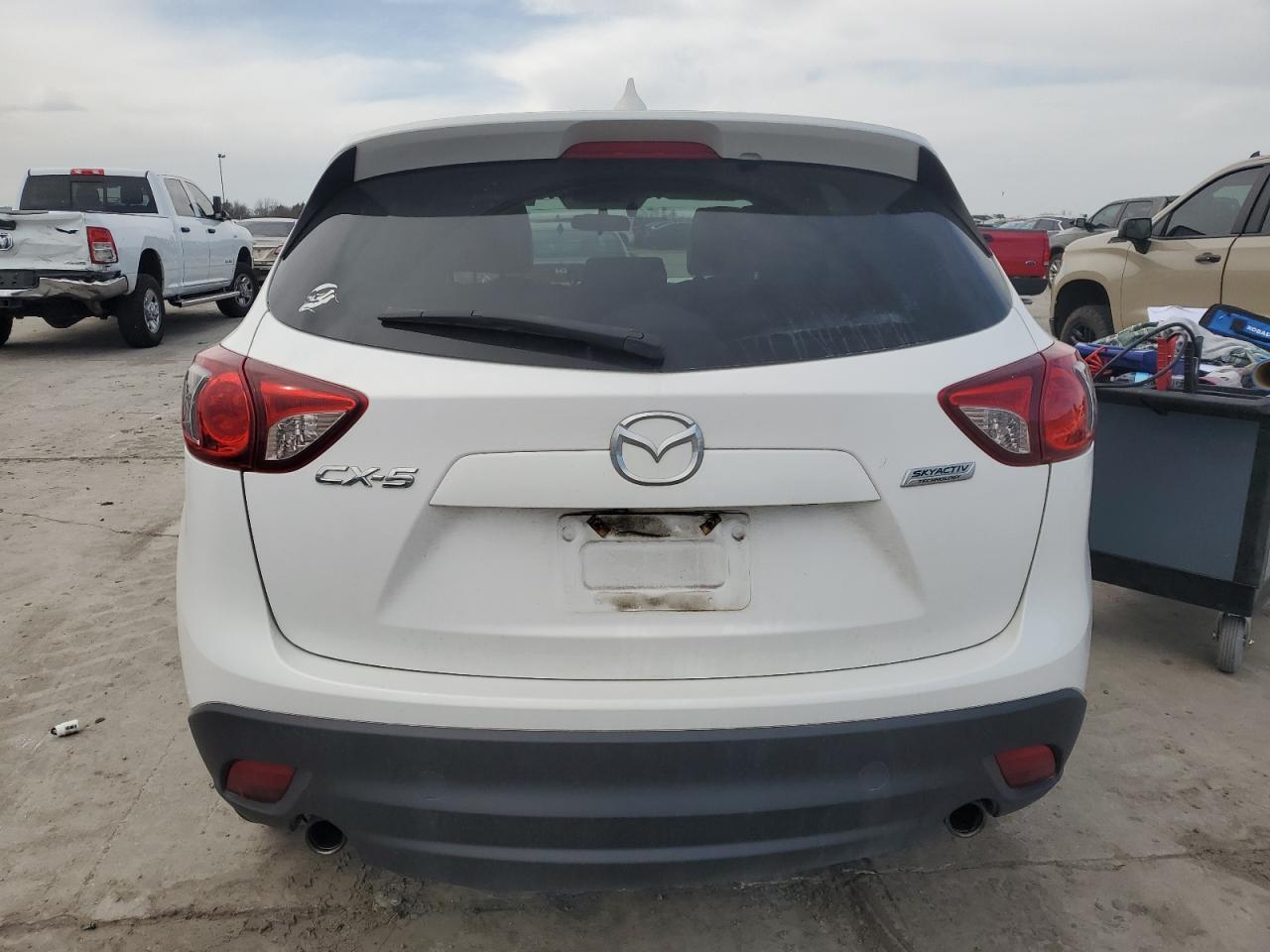 2016 Mazda CX-5 VIN JM3KE2DY6G0758013 Copart auction photo, front end damage thumbnail 6