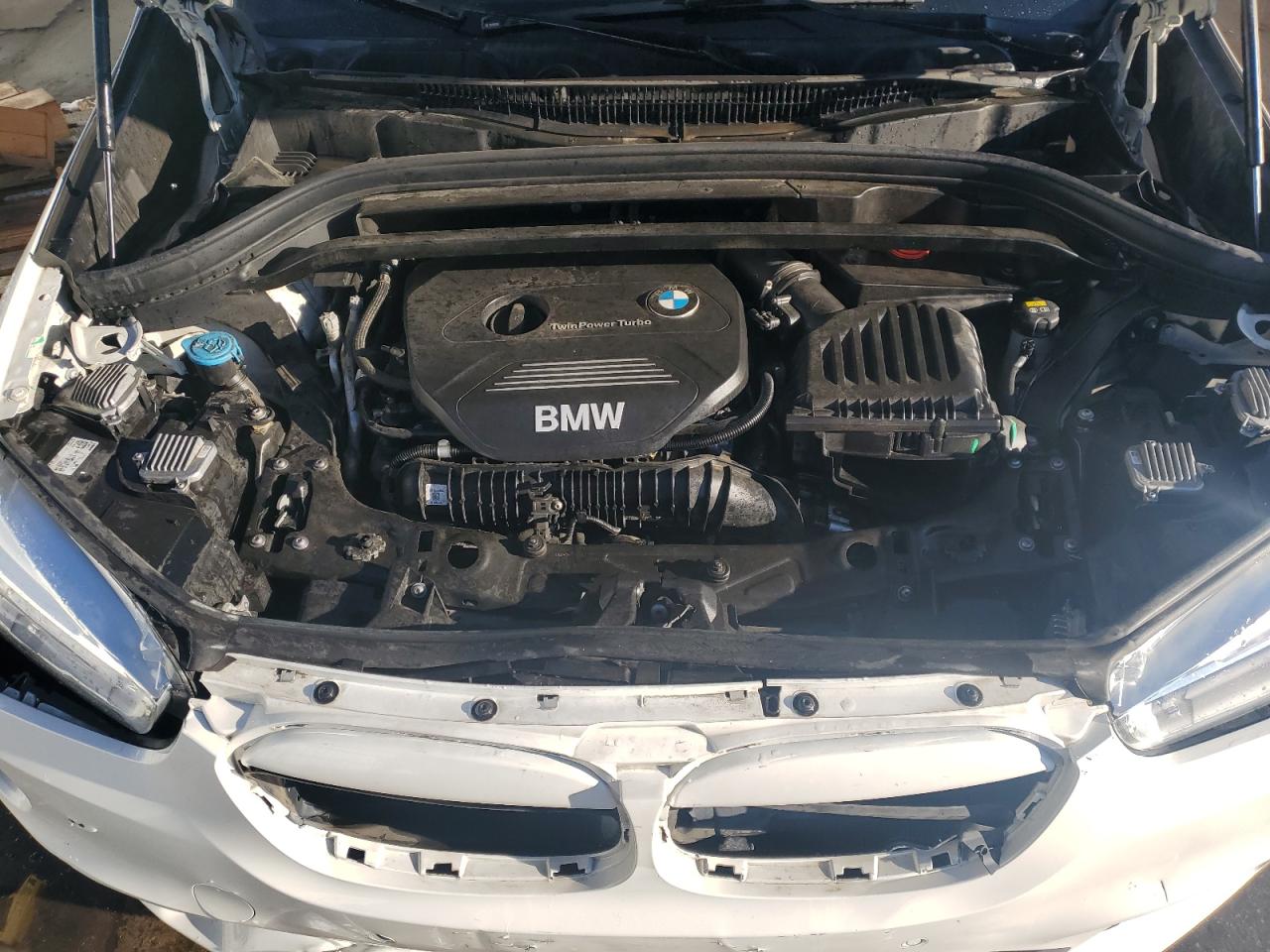 2018 BMW X1 VIN WBXHT3C33J5F89752 Copart auction photo, front end damage thumbnail 12