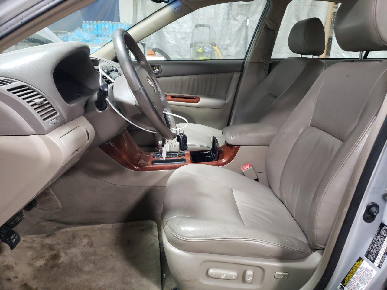 2005 Toyota Camry VIN 4T1BE30KX5U615275 Copart auction photo, rear end damage thumbnail 7