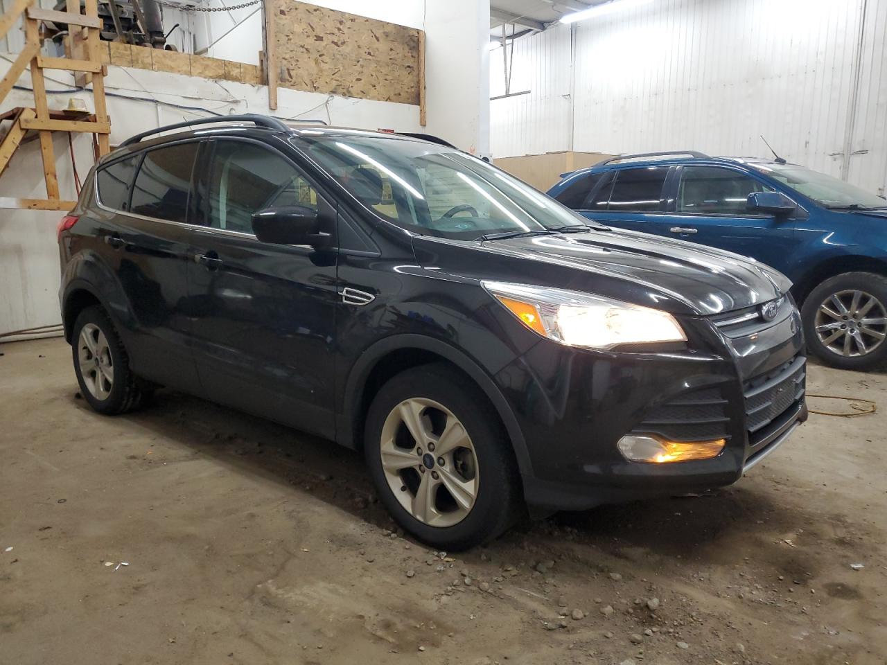 2016 Ford Escape VIN 1FMCU9G92GUA75923 Copart auction photo, front end / side damage thumbnail 4