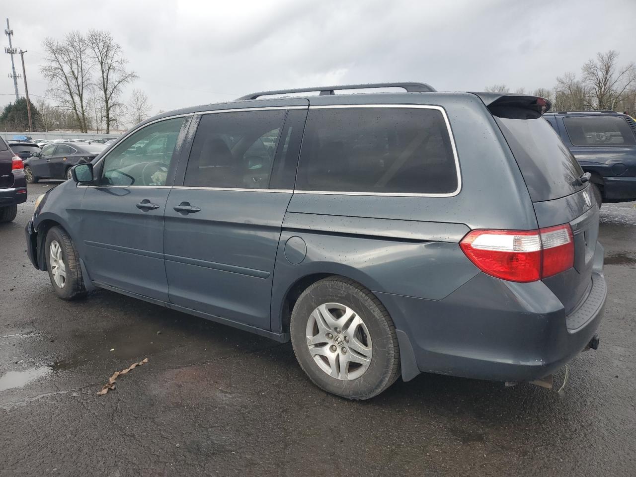 2005 Honda Odyssey VIN 5FNRL38695B018174 Copart auction photo, front end damage thumbnail 2