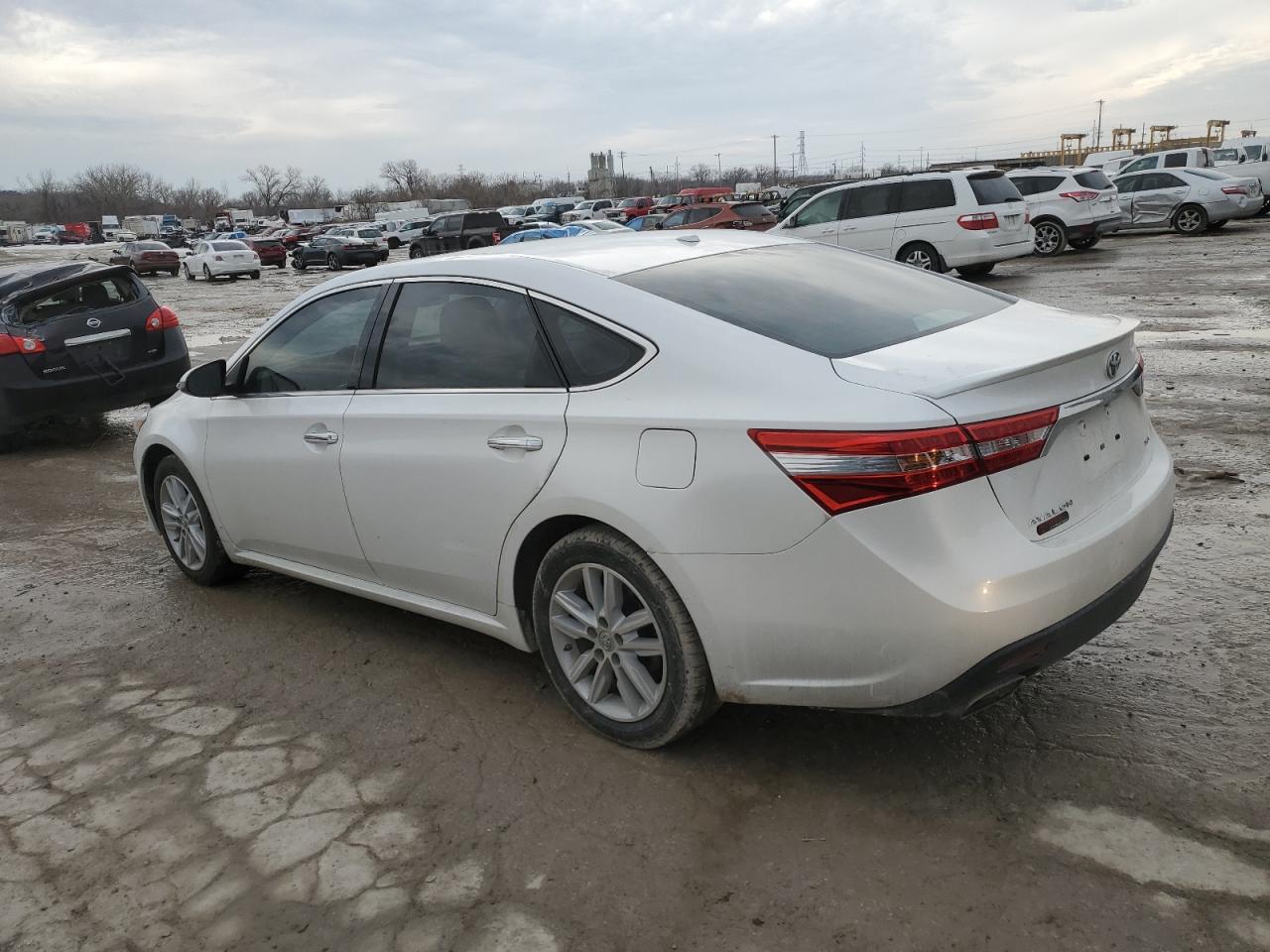 2015 Toyota Avalon VIN 4T1BK1EBXFU173878 Copart auction photo, front end damage thumbnail 2