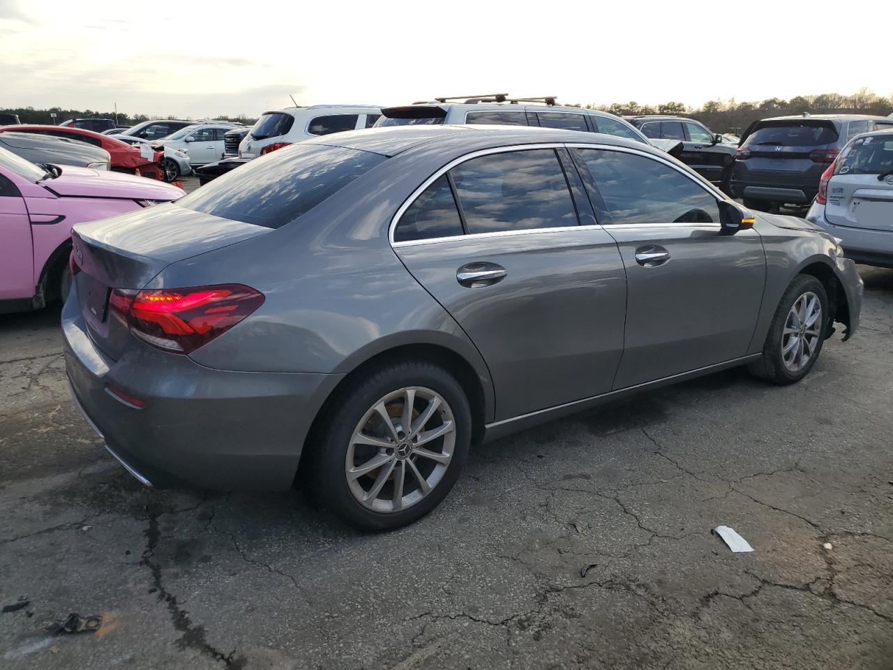 2020 Mercedes-Benz A-klasse VIN W1K3G4EB1LW042842 Copart auction photo, front end / undercarriage damage thumbnail 3