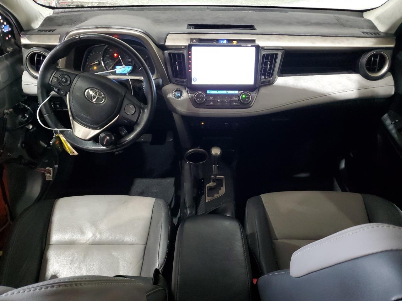 2013 Toyota RAV 4 VIN 2T3YFREV8DW047773 Copart auction photo, side / rear end damage thumbnail 8