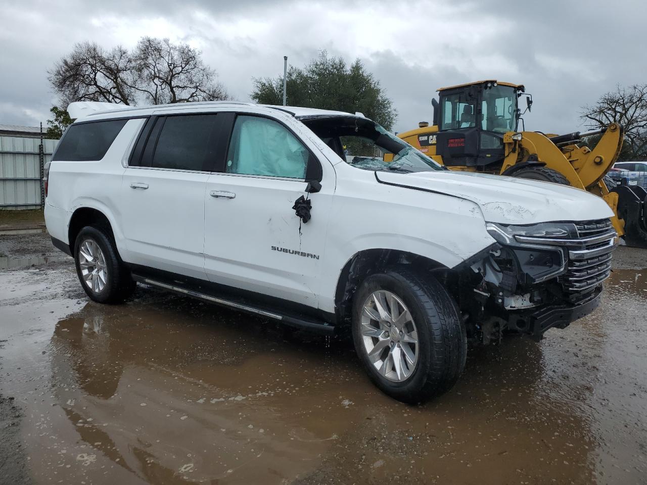 2023 Chevrolet Suburban VIN 1GNSCFKD5PR194346 Copart auction photo, all over damage thumbnail 4
