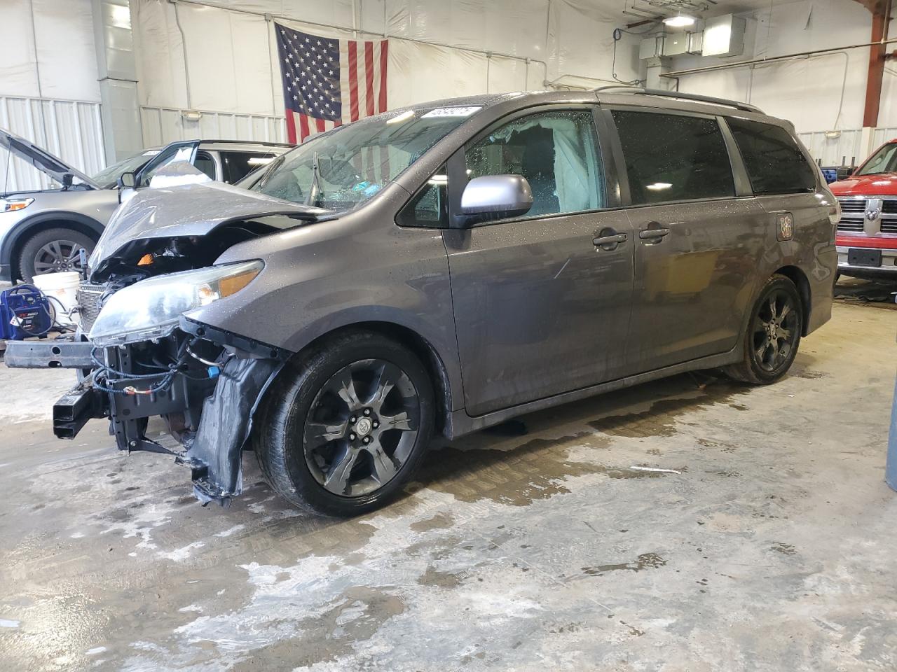 2011 Toyota Sienna VIN 5TDXK3DC6BS071217