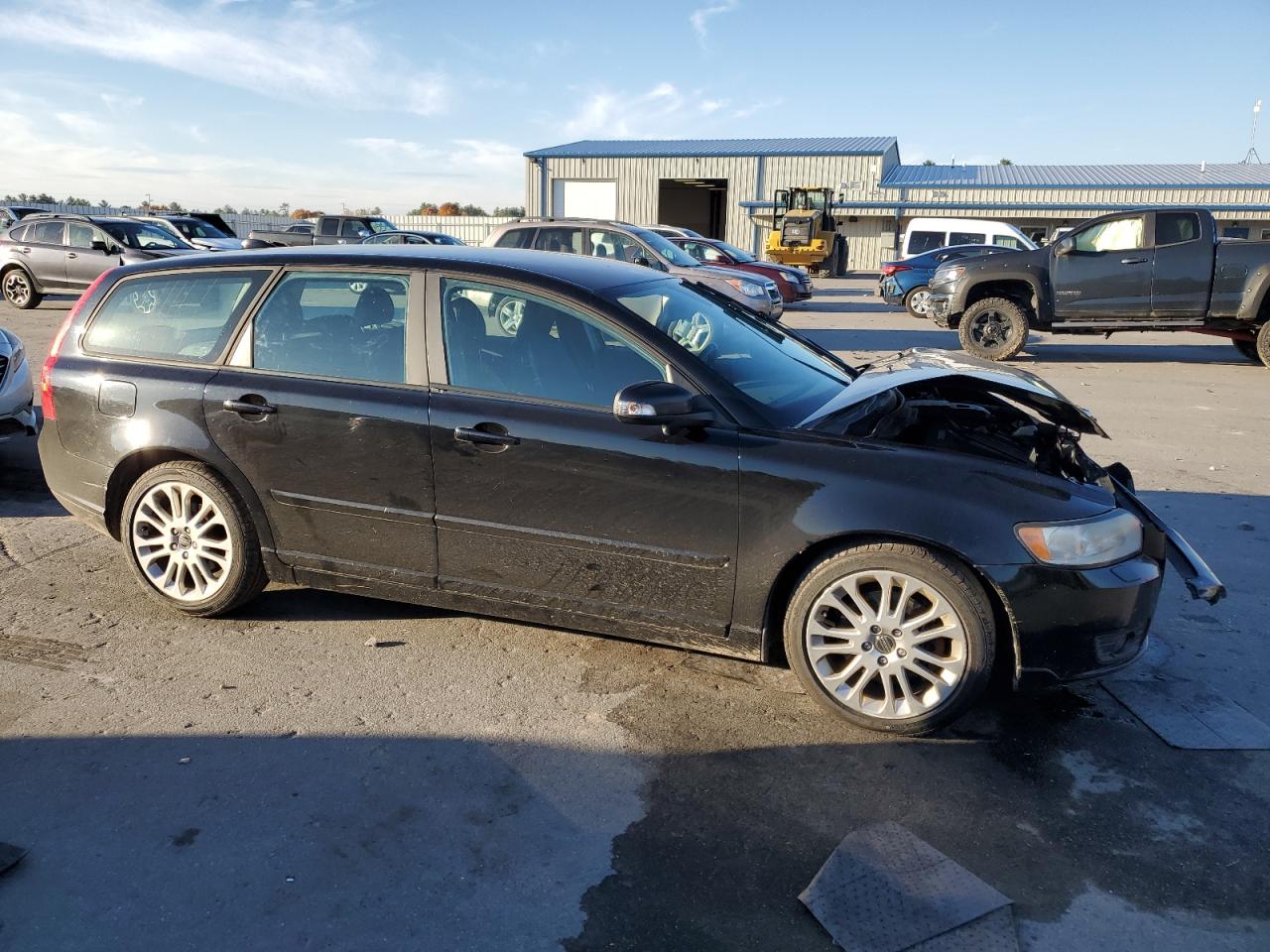 2010 Volvo V50 VIN YV1382MW6A2571024 Copart auction photo, front end damage thumbnail 4