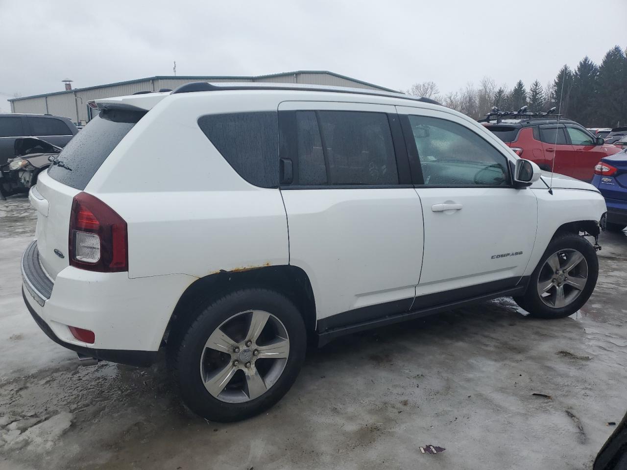 2016 Jeep Compass VIN 1C4NJDEB0GD746486 Copart auction photo, front end damage thumbnail 3
