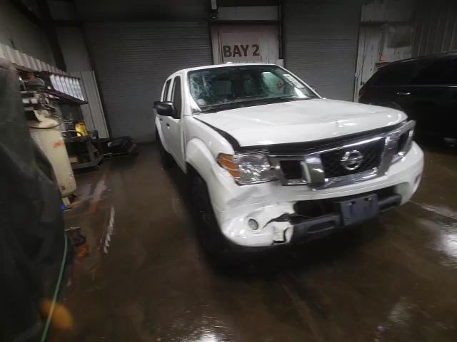 2018 Nissan Navara (Frontier) VIN 1N6DD0EVXJN755913 Copart auction photo, front end damage thumbnail 13