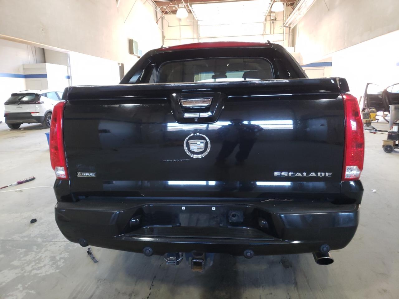2009 Cadillac Escalade VIN 3GYFK22219G246539 Copart auction photo, front end damage thumbnail 6