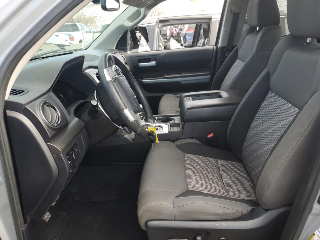2018 Toyota Tundra VIN 5TFUW5F1XJX755520 Copart auction photo, front end / side damage thumbnail 7