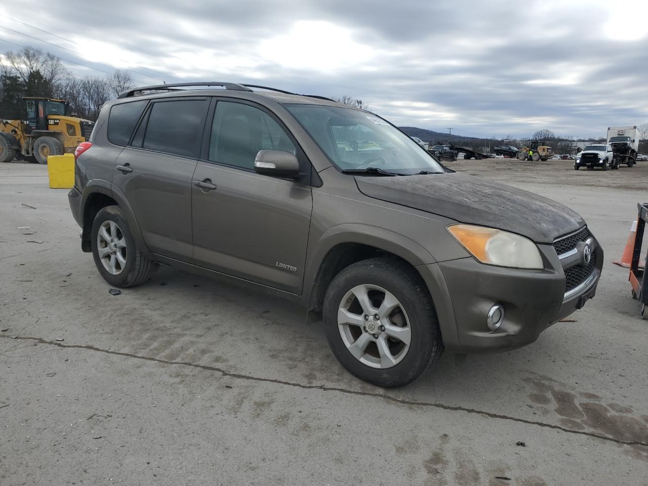 2011 Toyota RAV 4 VIN 2T3YF4DV3BW102888 Copart auction photo, water/flood / front end damage thumbnail 4