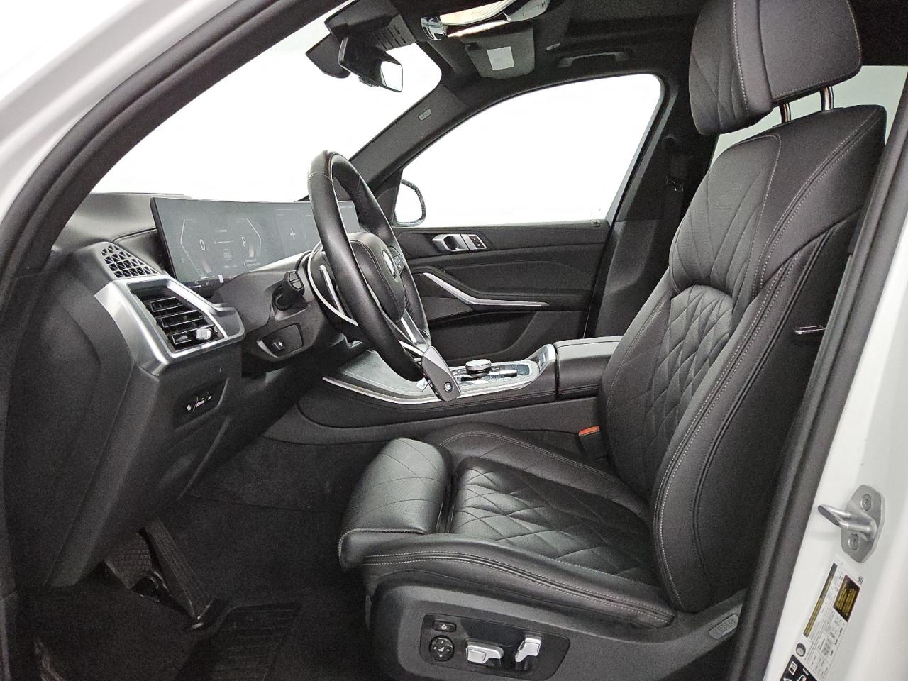 2024 BMW X5 VIN 5UX23EU0XR9V40261 Copart auction photo, normal wear damage thumbnail 7