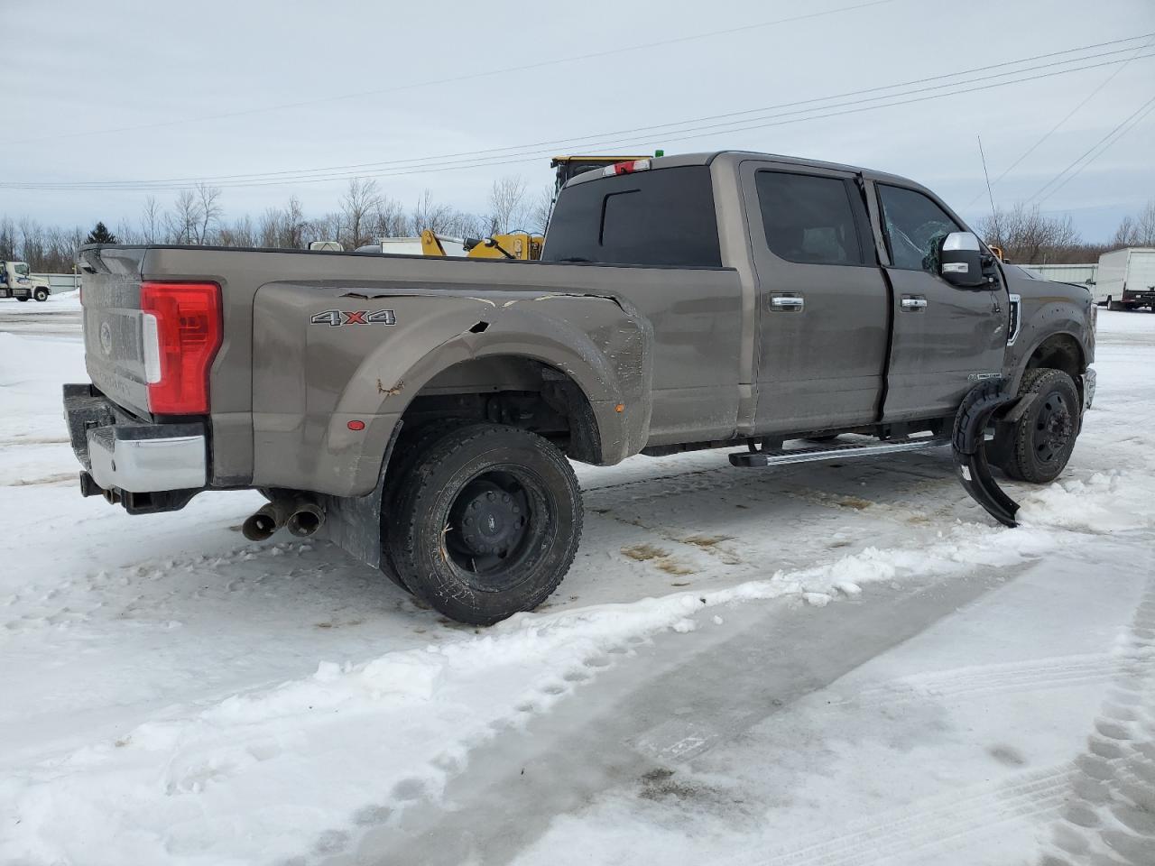 2018 Ford F450 VIN 1FT8W4DT1JEB02957 Copart auction photo, all over damage thumbnail 3