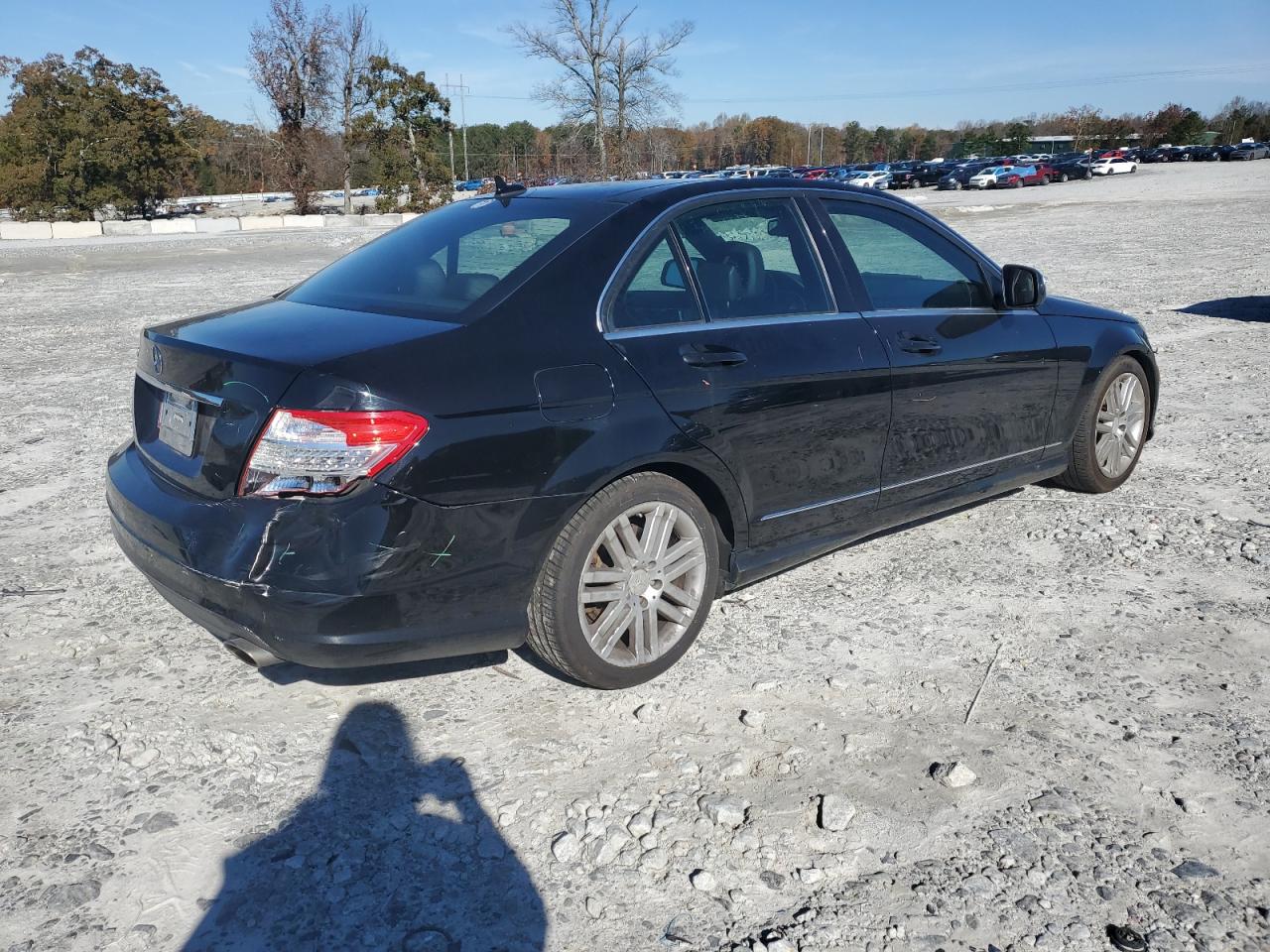 2009 Mercedes-Benz C-klasse VIN WDDGF54X99R062304 Copart auction photo, rear end / minor dent/scratches damage thumbnail 3