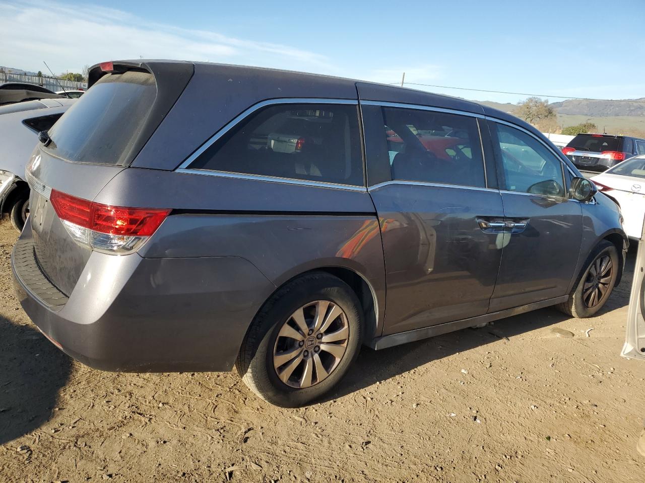 2015 Honda Odyssey VIN 5FNRL5H4XFB051843 Copart auction photo, front end damage thumbnail 3