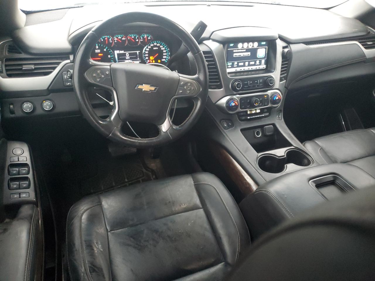 2016 Chevrolet Suburban VIN 1GNSKHKC1GR257416 Copart auction photo, minor dent/scratches damage thumbnail 8