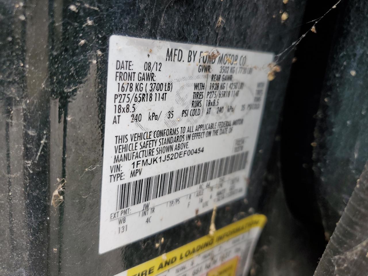 2013 Ford Expedition VIN 1FMJK1J52DEF00454 Copart auction photo, side / minor dent/scratches damage thumbnail 12