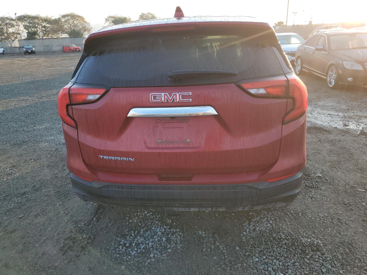 2018 GMC Terrain VIN 3GKALMEV4JL274088 Copart auction photo, front end damage thumbnail 6