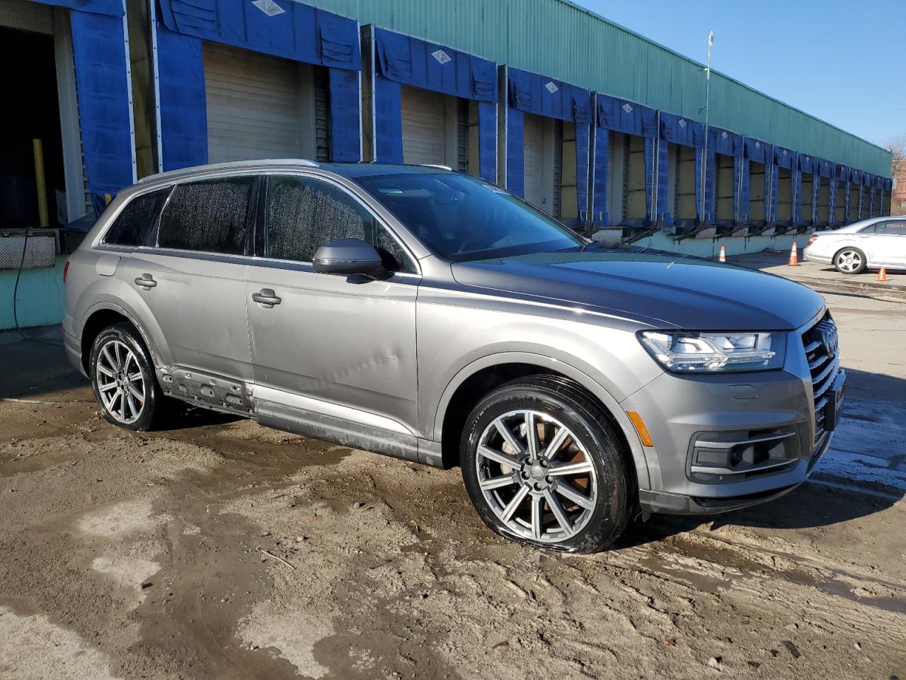 2017 Audi Q7 VIN WA1LAAF74HD032453