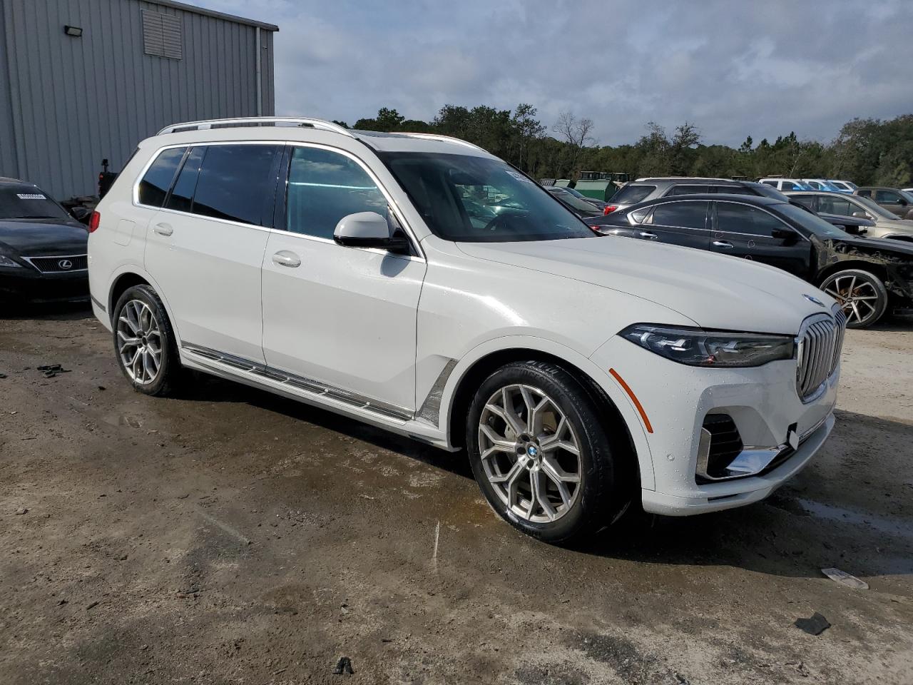 2020 BMW X7 VIN 5UXCW2C09L9C10410 Copart auction photo, undercarriage damage thumbnail 4