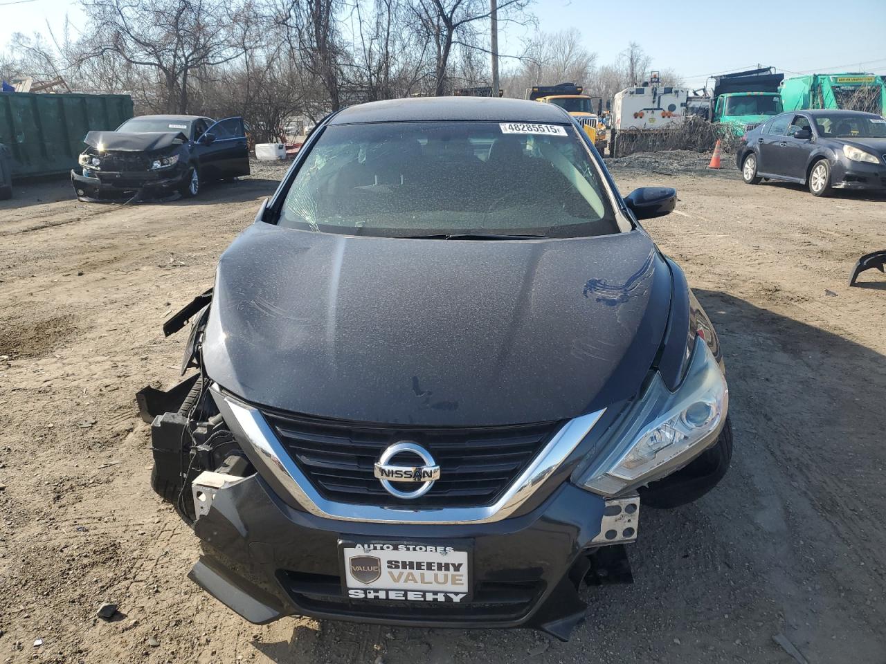 2017 Nissan Altima VIN 1N4AL3AP3HN365737 Copart auction photo, side / front end damage thumbnail 5