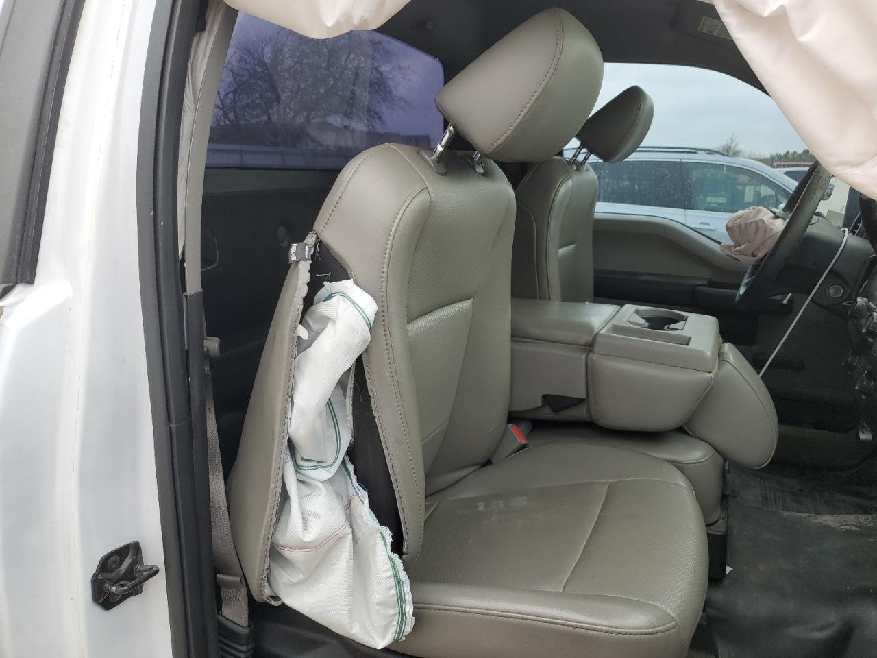 2017 Ford F-150 VIN 1FTMF1C83HKD07525 Copart auction photo, front end / minor dent/scratches damage thumbnail 10