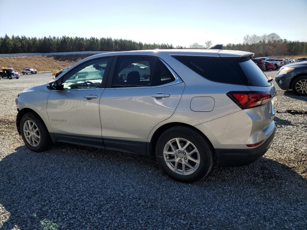 2022 Chevrolet Equinox VIN 3GNAXKEV0NL257659 Copart auction photo, front end damage thumbnail 2