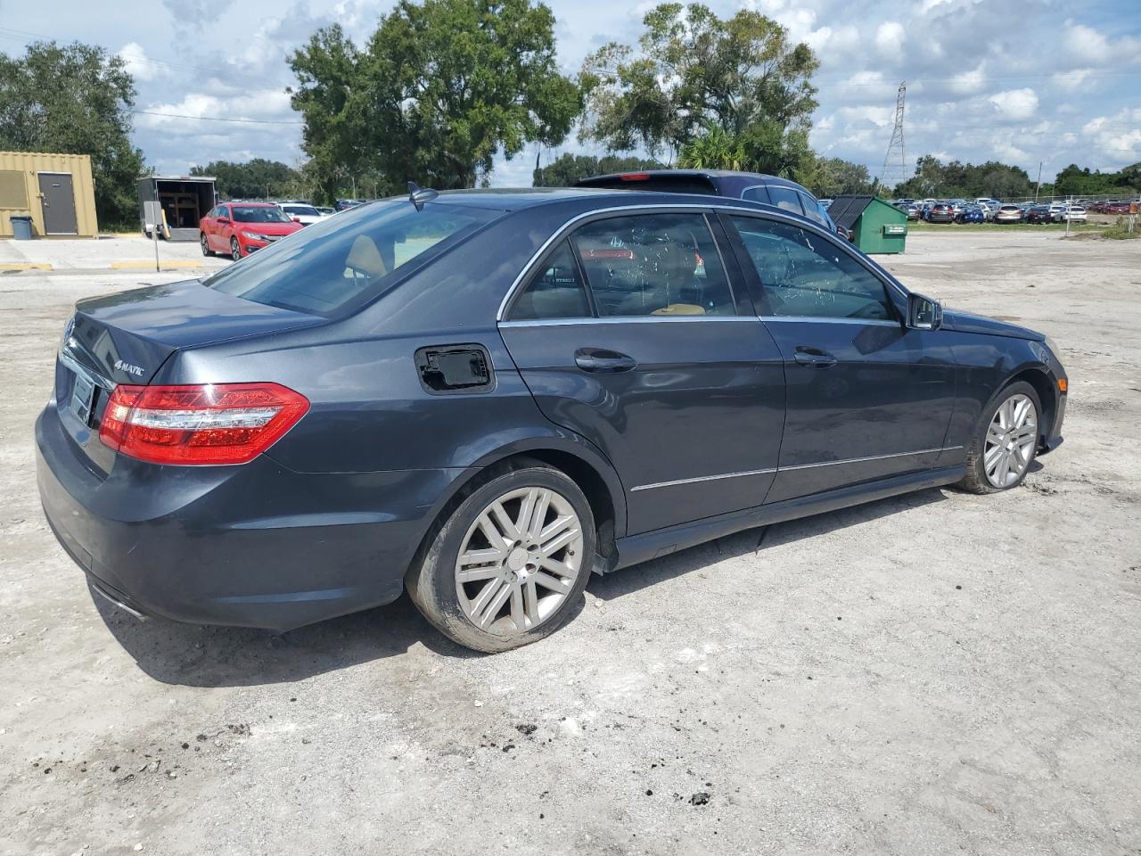 2010 Mercedes-Benz E-klasse VIN WDDHF8HB3AA103260 Copart auction photo, water/flood damage thumbnail 3