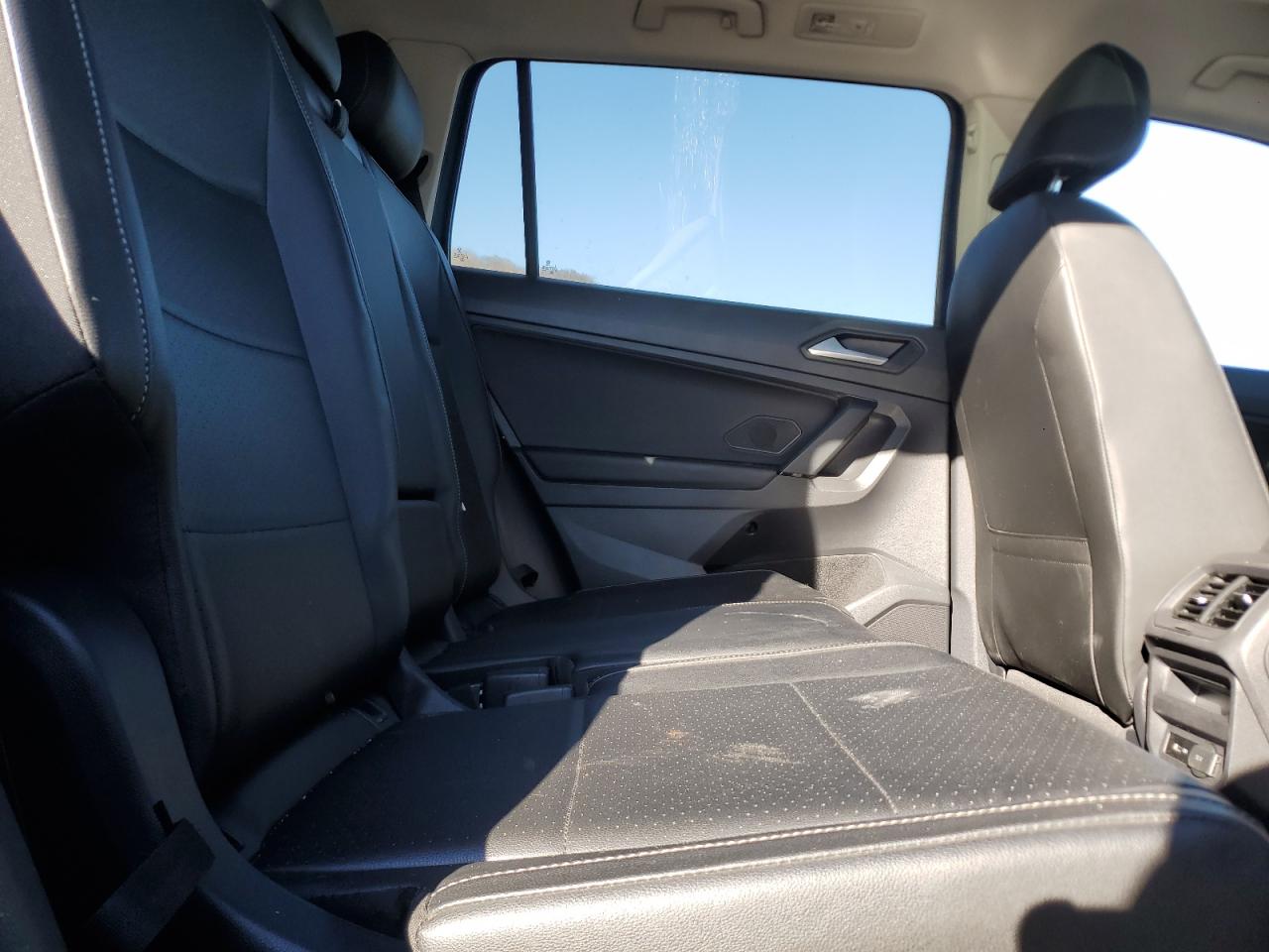 2019 Volkswagen Tiguan VIN 3VV2B7AX5KM165664 Copart auction photo, front end damage thumbnail 11
