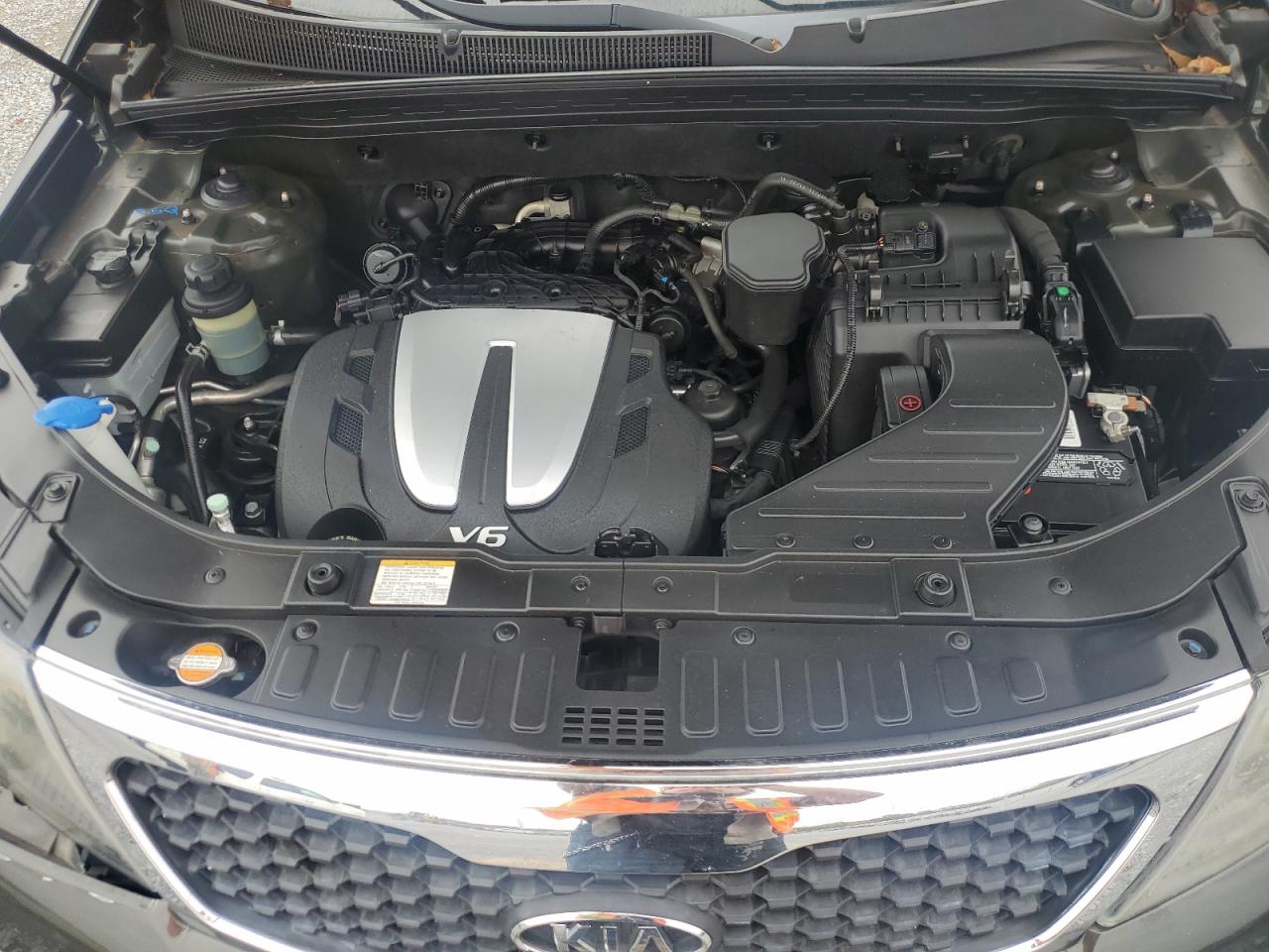 2012 KIA Sorento VIN 5XYKU4A28CG206993 Copart auction photo, front end / minor dent/scratches damage thumbnail 11