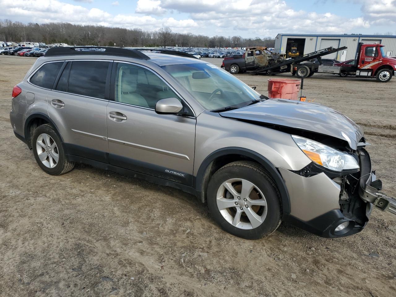 2014 Subaru Outback VIN 4S4BRBDC6E3295380 Copart auction photo, front end / minor dent/scratches damage thumbnail 4