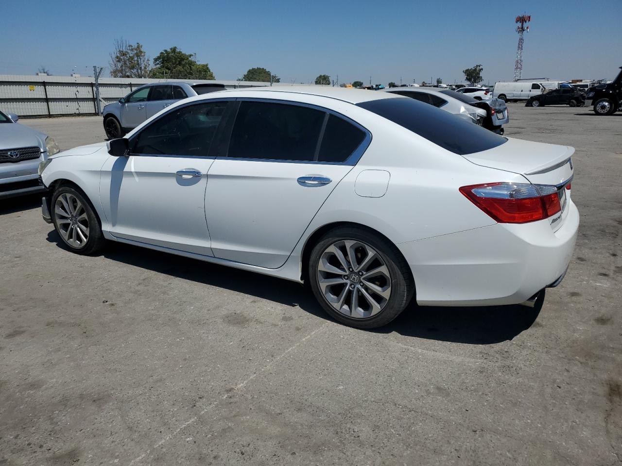 2015 Honda Accord VIN 1HGCR2F50FA128261 Copart auction photo, front end damage thumbnail 2