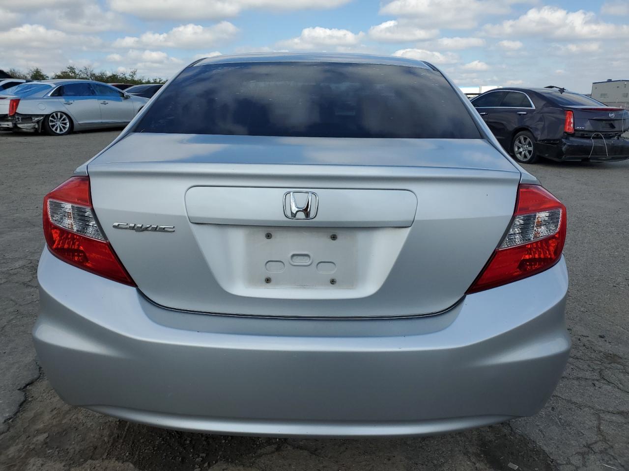2012 Honda Civic VIN 2HGFB2F95CH589473 Copart auction photo, front end damage thumbnail 6