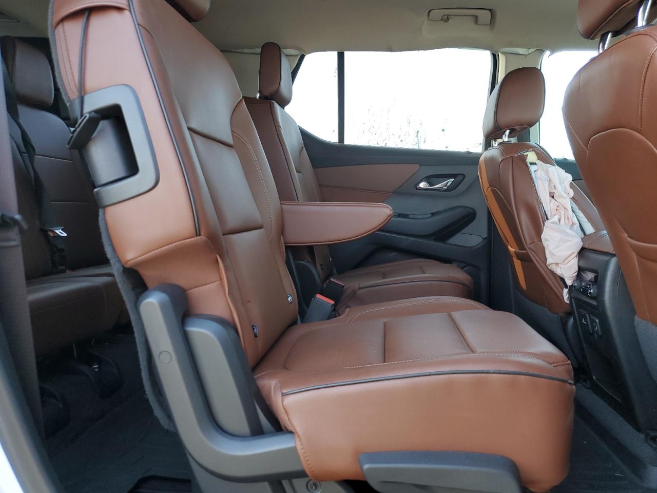 2018 Chevrolet Traverse VIN 1GNEVKKWXJJ230300 Copart auction photo, side / front end damage thumbnail 12