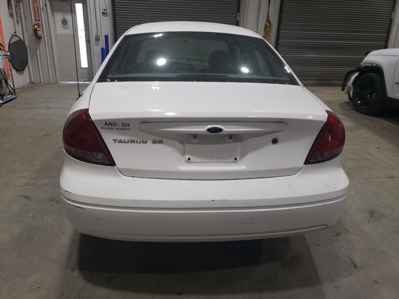 2005 Ford Taurus VIN 1FAHP53285A271274 Copart auction photo, minor dent/scratches damage thumbnail 6
