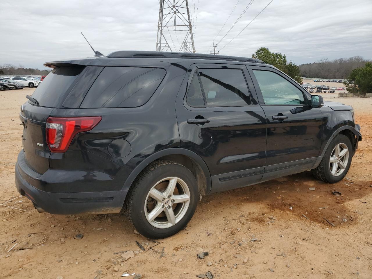 2019 Ford Explorer VIN 1FM5K8GT5KGA83283 Copart auction photo, front end damage thumbnail 3