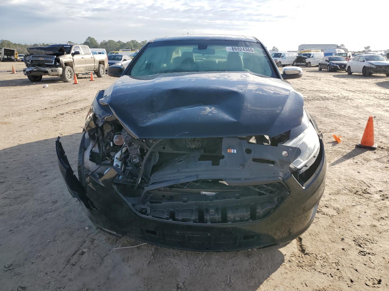 2016 Ford Taurus VIN 1FAHP2MK1GG116224 Copart auction photo, front end damage thumbnail 5