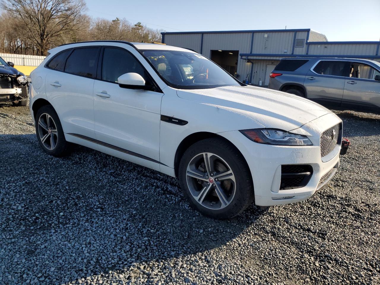 2017 Jaguar F-Pace VIN SADCL2BV0HA893189 Copart auction photo, all over damage thumbnail 4