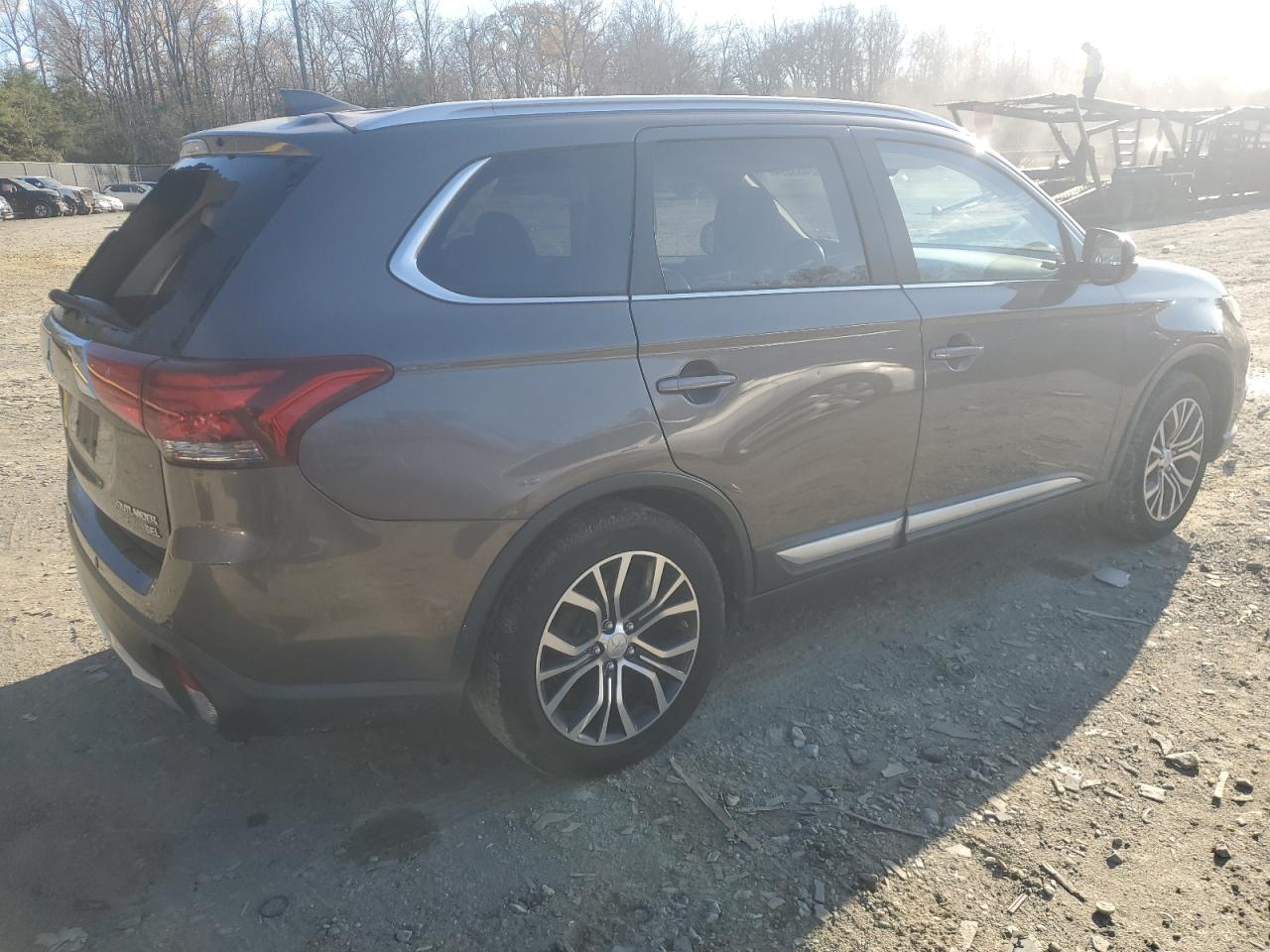 2017 Mitsubishi Outlander VIN JA4AD3A3XHZ038792 Copart auction photo, rear end / side damage thumbnail 3