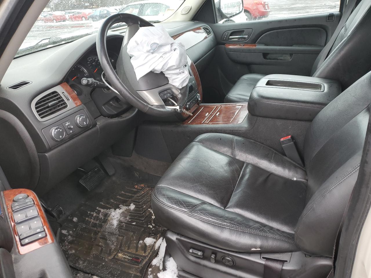 2012 Chevrolet Suburban VIN 1GNSKKE77CR326213 Copart auction photo, front end damage thumbnail 7