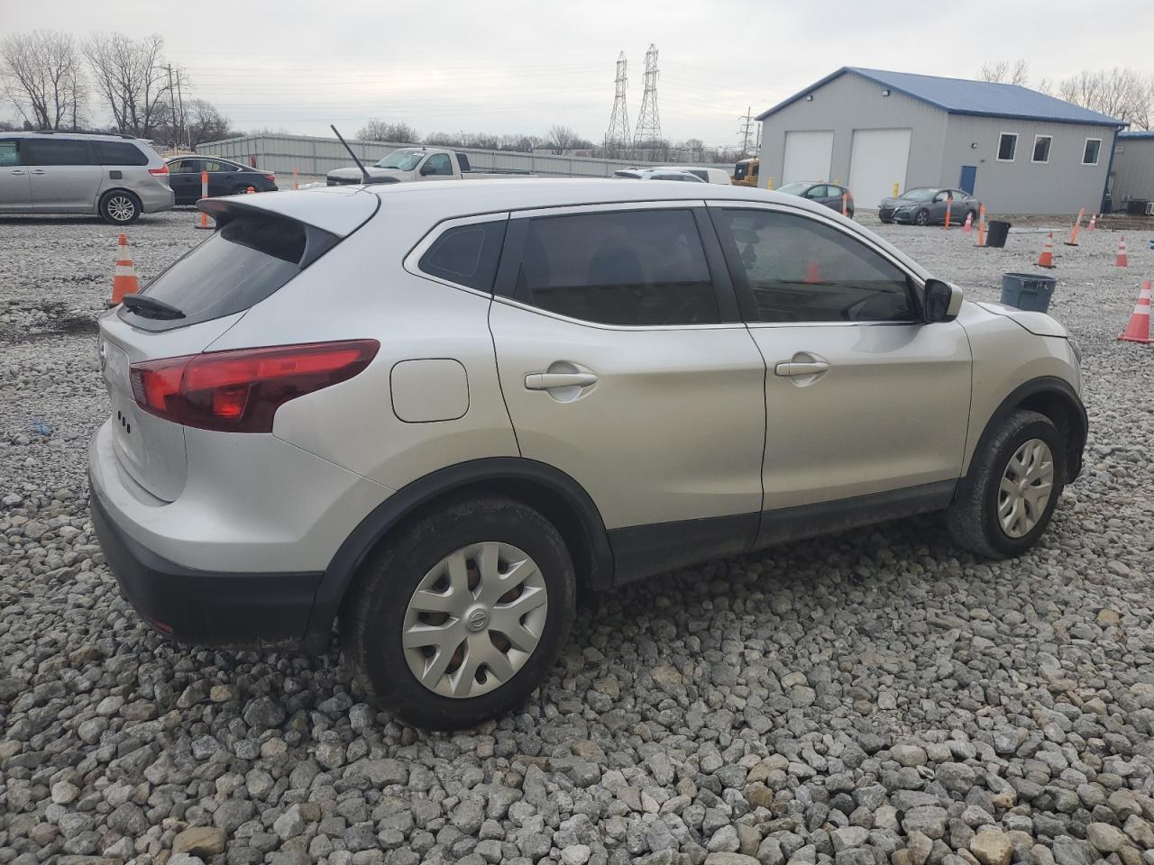 2019 Nissan Rogue VIN JN1BJ1CPXKW520388 Copart auction photo, front end / side damage thumbnail 3
