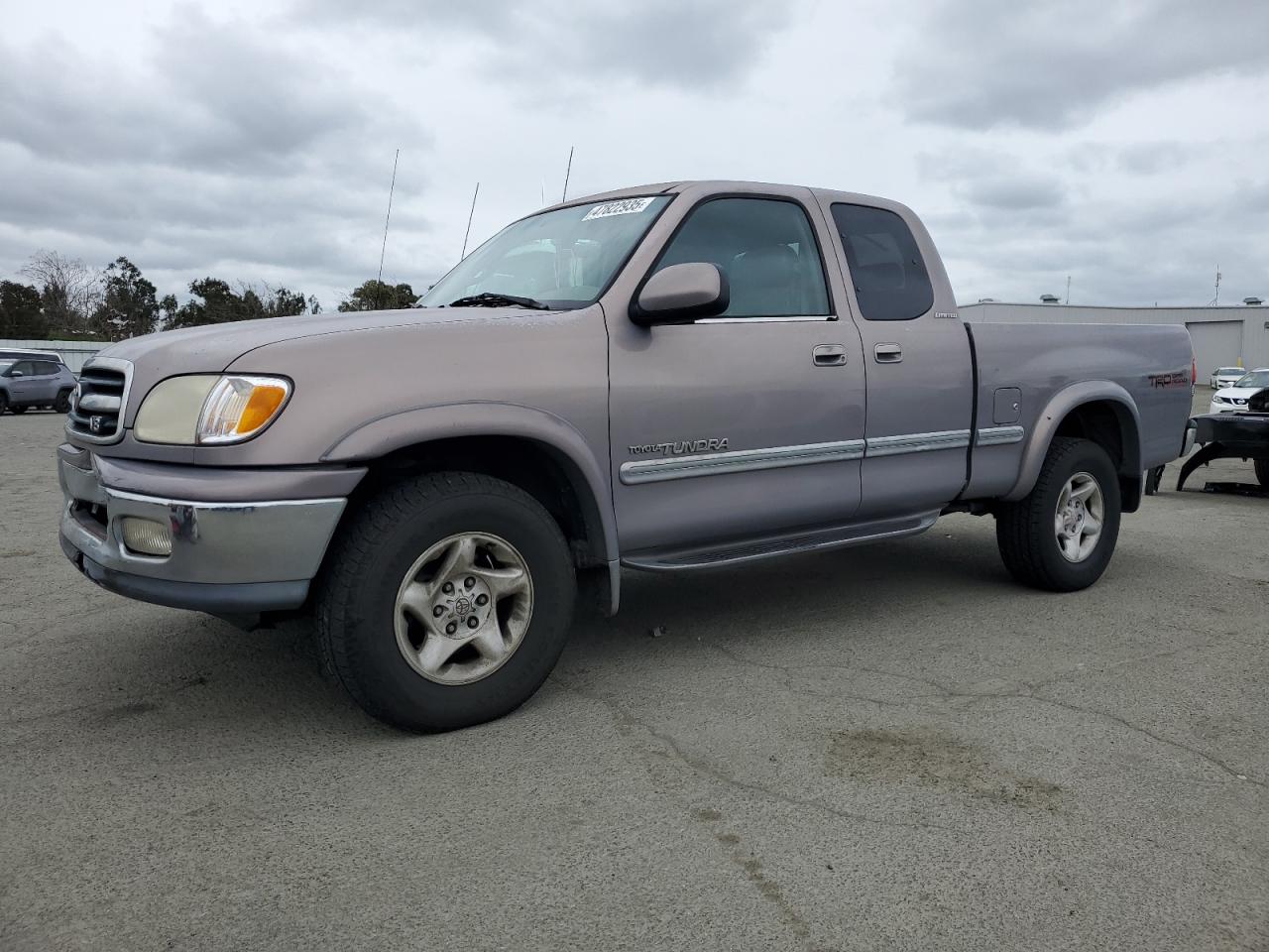 2000 Toyota Tundra VIN 5TBBT481XYS099710