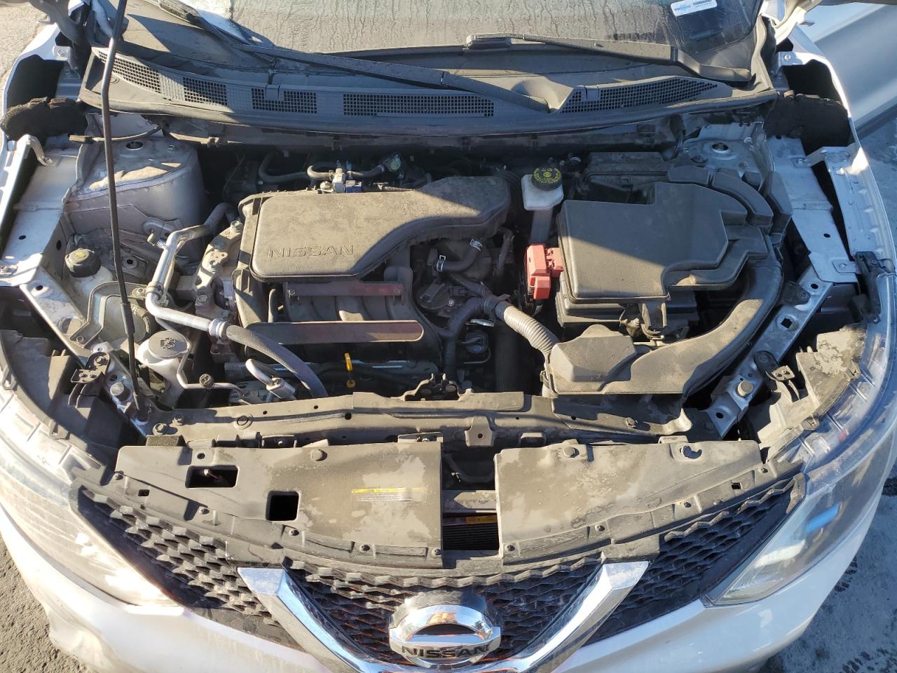 2017 Nissan Rogue VIN JN1BJ1CP0HW025688 Copart auction photo, front end / side damage thumbnail 12